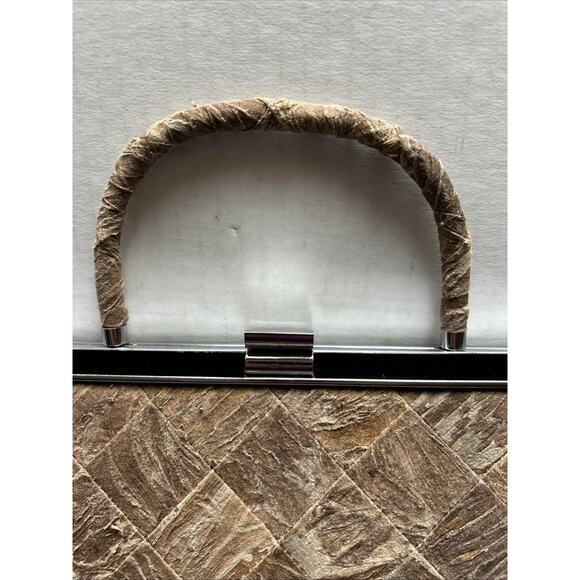 Vintage Metal Framed Clutch Brushed Earth Tone Material Yellow Velvet Lined 1950 - Picture 3 of 9